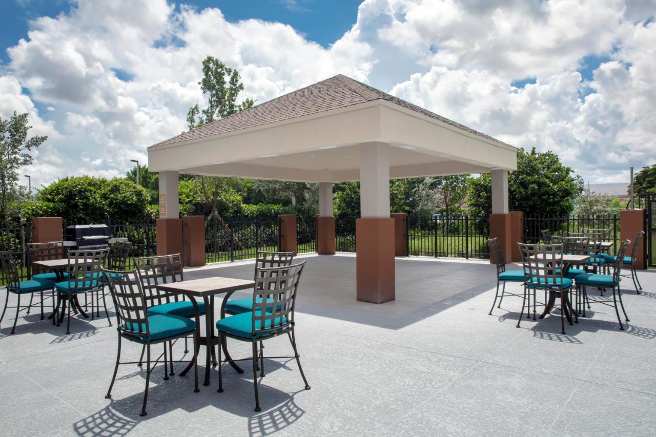 Candlewood Suites - Miami Exec Airport - Kendall By Ihg Country Walk Exterior foto